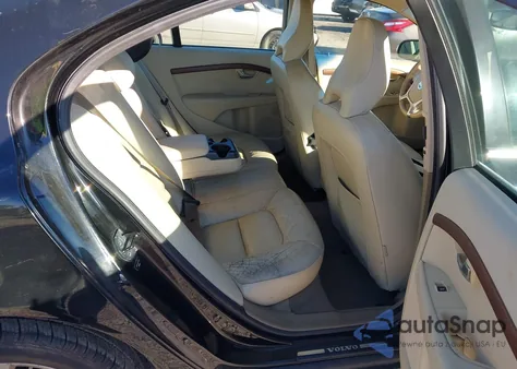 2010 Volvo S80 3.2 z USA, uszkodzony, nr VIN YV1960AS2A1114481